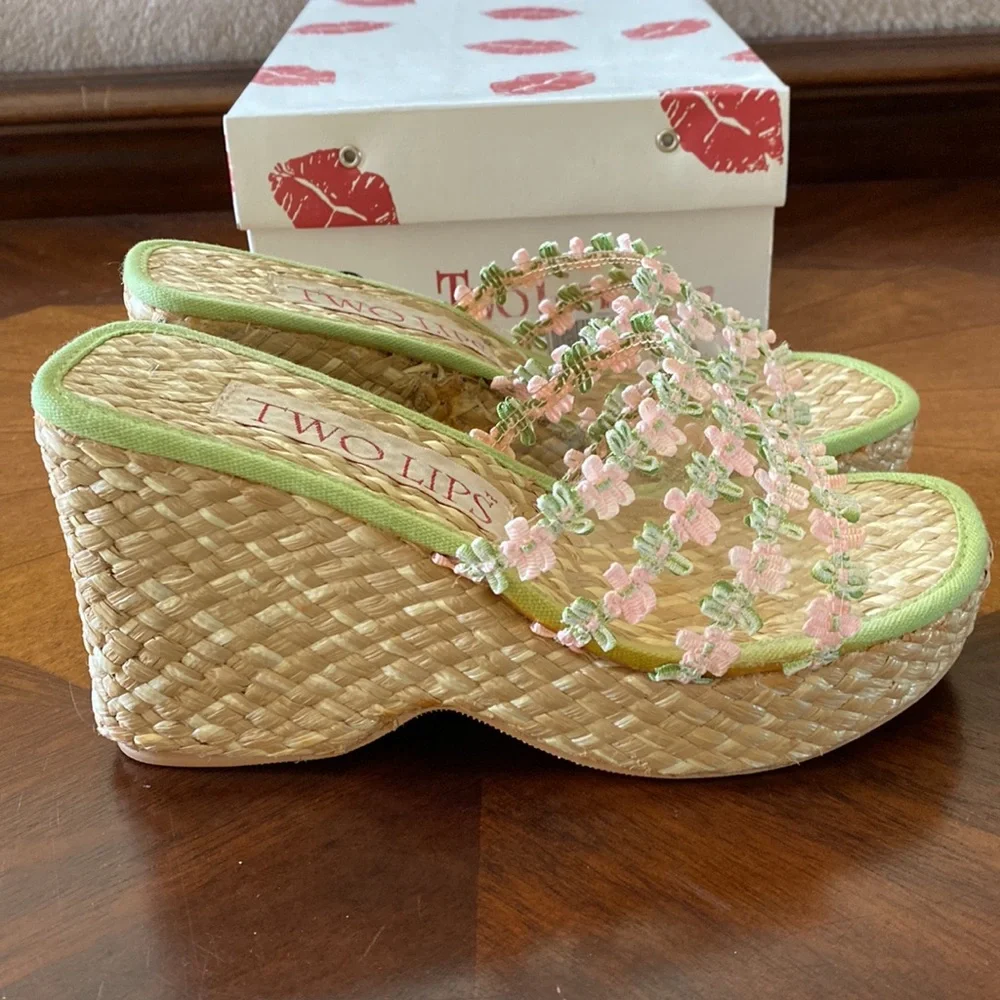 Two Lips “Sheldon” Women’s size 5. EUC - Picture 2 of 5